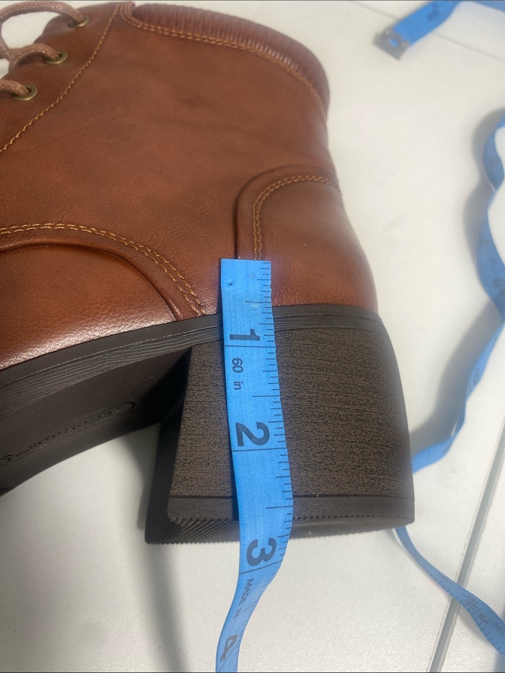 BareTraps Cognac Lace-Up Ankle Boot Size 9.5 - Picture 13 of 16